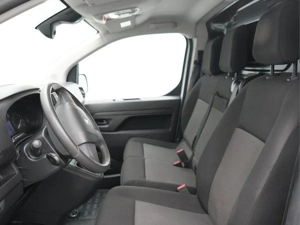 PEUGEOT Expert Fourgon Mwb Dsl (2023) — foto 20 van 21