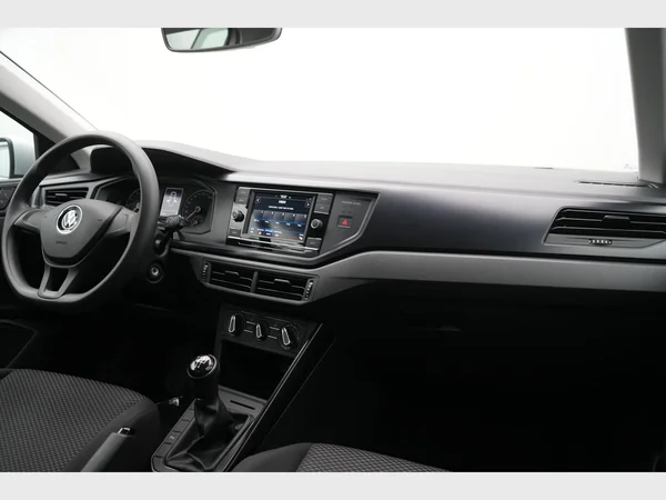 VOLKSWAGEN Polo (2021) — foto 16 van 22