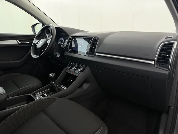SKODA Karoq (2022) — foto 3 van 28