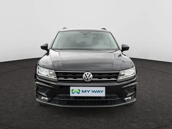 VOLKSWAGEN Tiguan (2018) — foto 18 van 24