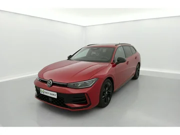 VOLKSWAGEN Passat SW (2024)