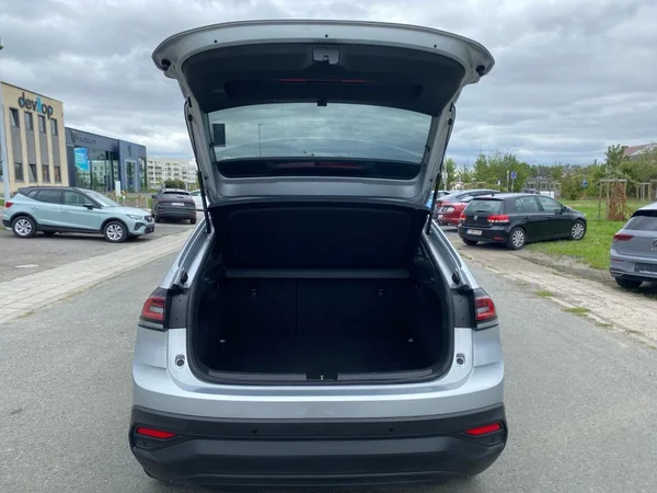 VOLKSWAGEN Taigo (2024) — foto 6 van 7