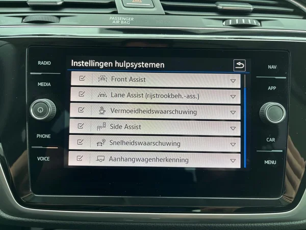 VOLKSWAGEN Touran (2025) — foto 7 van 22