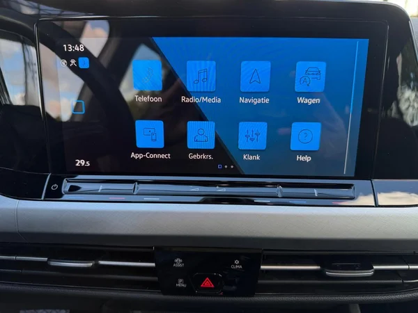 VOLKSWAGEN Golf Variant VIII Dsl (2024) — foto 6 van 45