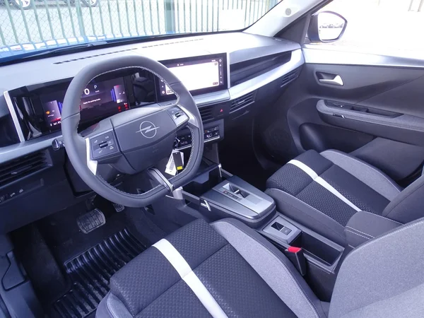 Opel Frontera (2025) — foto 3 van 21