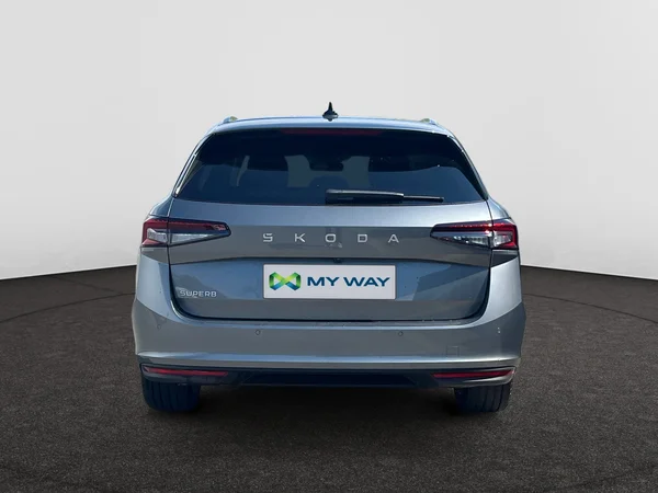 SKODA Superb Combi (2024) — foto 5 van 20