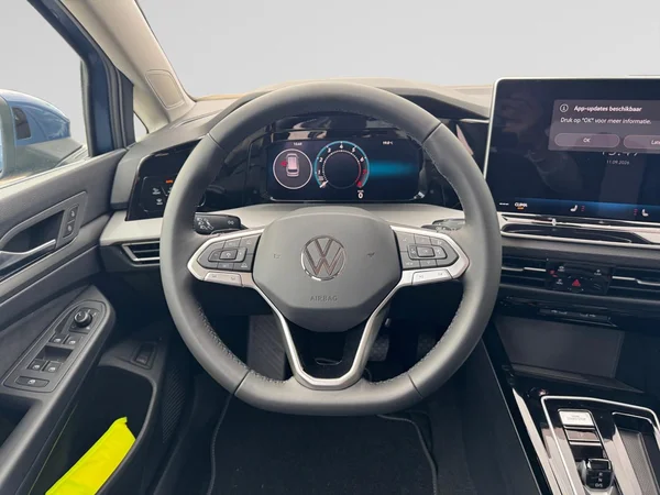 VOLKSWAGEN Golf VIII SW (2026) — foto 15 van 19
