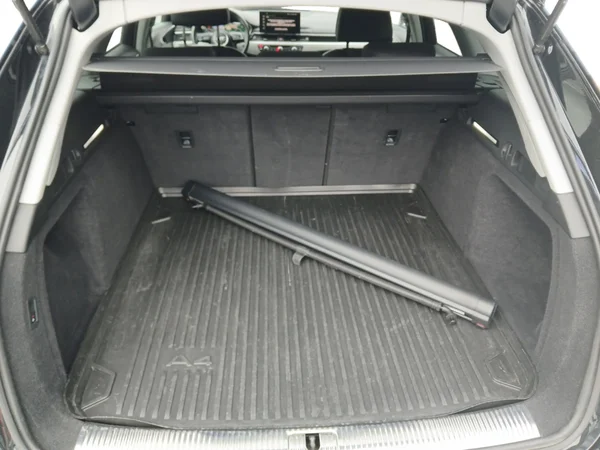 AUDI A4 Avant (2023) — foto 8 van 18