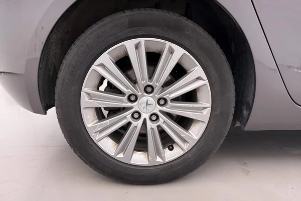 Peugeot 308 (2021) — foto 28 van 36
