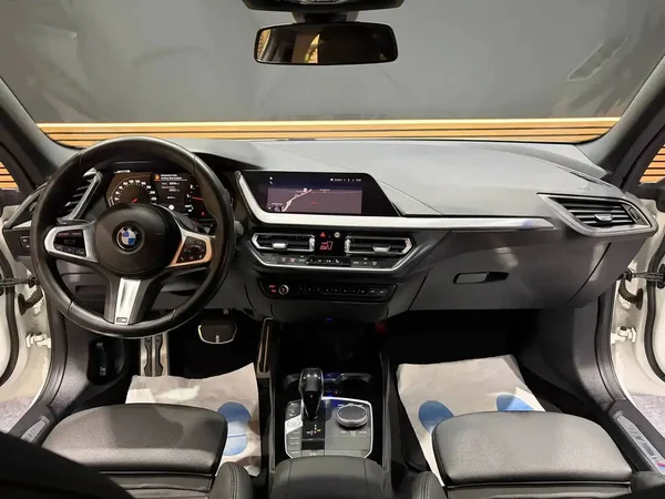 Bmw 218 (2021) — foto 26 van 26