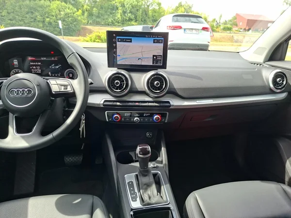 AUDI Q2 (2025) — foto 3 van 24