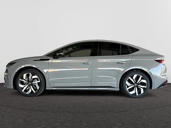 SKODA (2025) — foto 12 van 24