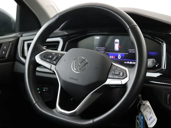 VOLKSWAGEN Taigo (2024) — foto 14 van 28