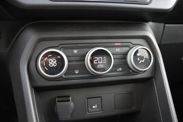 Dacia Jogger (2023) — foto 17 van 34