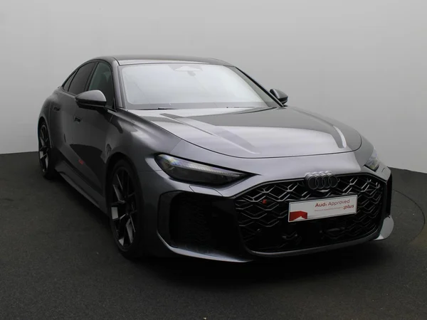AUDI RS 5 PHEV (2026) — foto 11 van 18