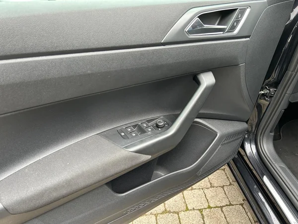 VOLKSWAGEN Taigo (2023) — foto 17 van 24