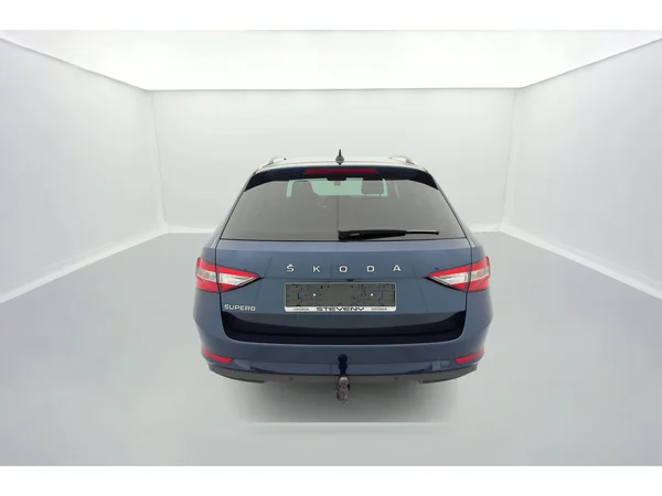 SKODA Superb Combi (2023) — foto 35 van 36