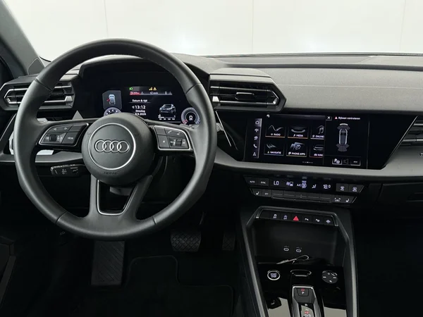 AUDI A3 Sportback (2025) — foto 14 van 18