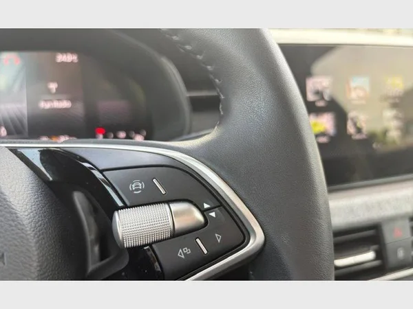 Skoda Kamiq (2024) — foto 5 van 24