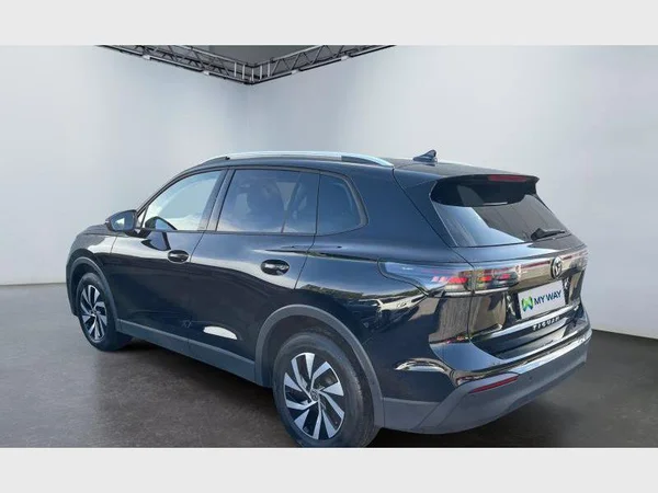 Volkswagen Tiguan (2024) — foto 22 van 27