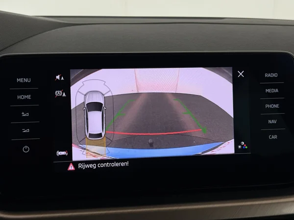 SKODA Scala (2022) — foto 11 van 31
