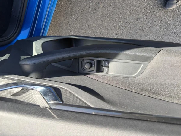 SKODA Kamiq (2022) — foto 2 van 20