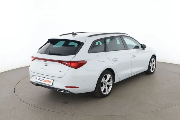 Seat Leon (2021) — foto 12 van 16