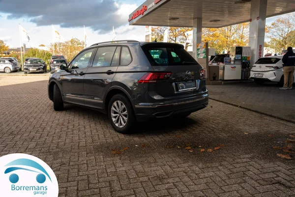 Volkswagen Tiguan (2023) — foto 23 van 48