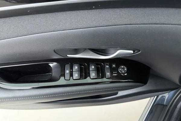 Hyundai Tucson (2024) — foto 8 van 22