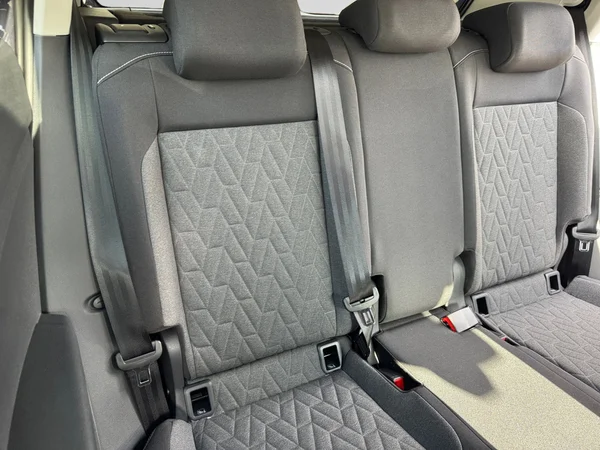 VOLKSWAGEN T-Cross (2025) — foto 15 van 19