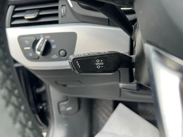 AUDI A4 Allroad Quattro Dsl (2023) — foto 5 van 24