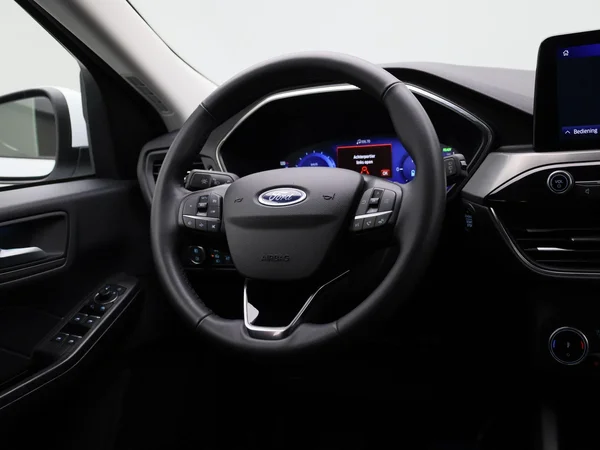 Ford Kuga (2024) — foto 39 van 39