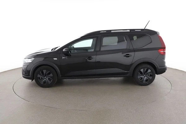 Dacia Jogger (2025) — foto 9 van 16