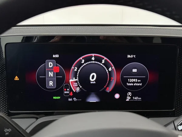 VOLKSWAGEN Passat SW (2025) — foto 3 van 19