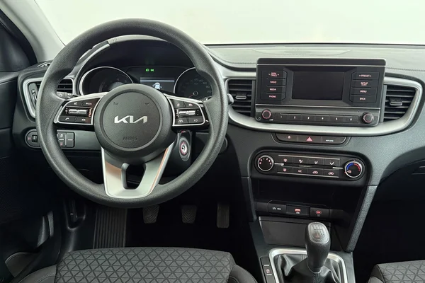 Kia Ceed (2023) — foto 10 van 27