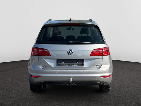 VOLKSWAGEN Golf Sportsvan (2017) — foto 15 van 20