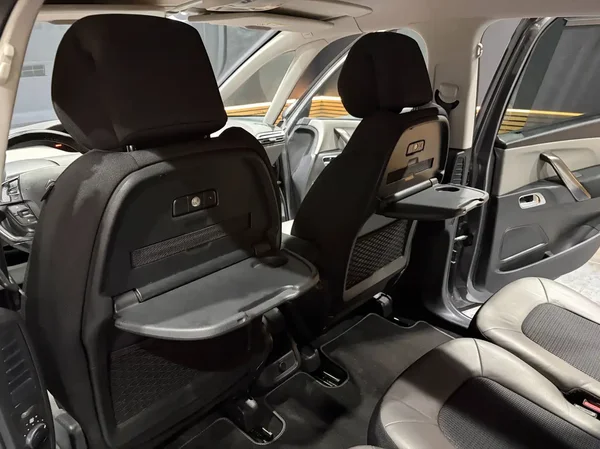 Citroen C4 (2019) — foto 13 van 27