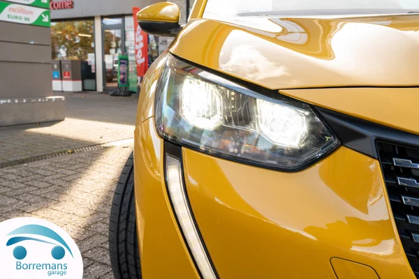 Peugeot 208 (2021) — foto 5 van 31