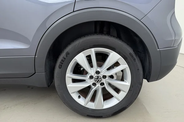 Volkswagen T-Cross (2025) — foto 16 van 19