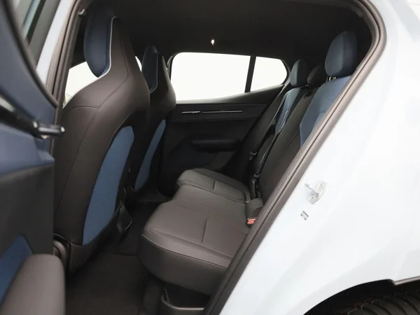 Volvo EX30 (2024) — foto 4 van 38