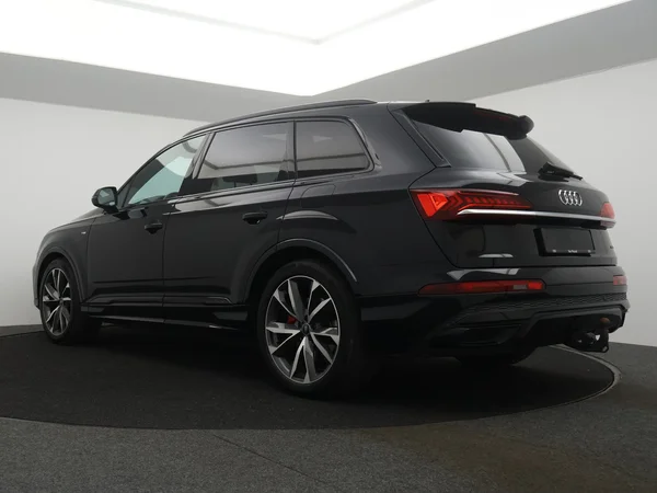 AUDI Q7 PHEV (2021) — foto 24 van 28