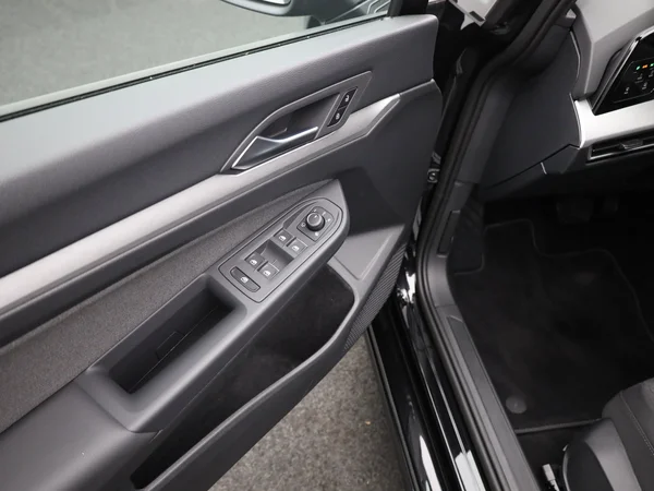 VOLKSWAGEN Golf VIII (2025) — foto 11 van 20