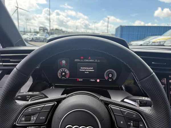 AUDI A3 Sportback (2025) — foto 3 van 24