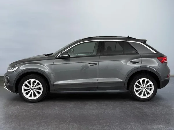 VOLKSWAGEN T-Roc (2022) — foto 22 van 26