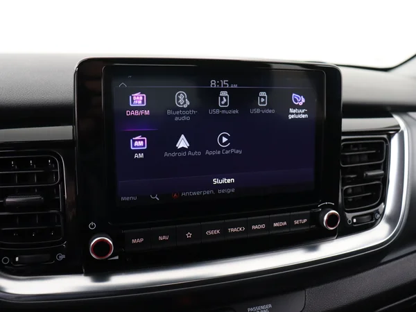 KIA Stonic (2023) — foto 13 van 23