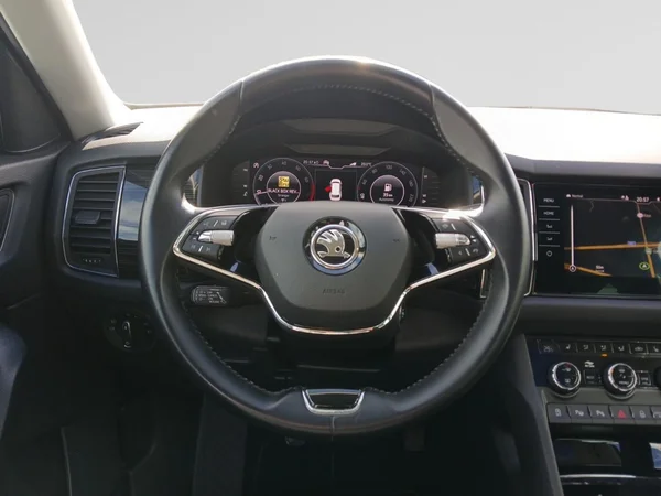 SKODA Kodiaq (2021) — foto 6 van 21
