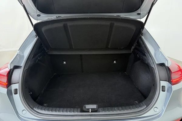 Kia Xceed (2023) — foto 15 van 19