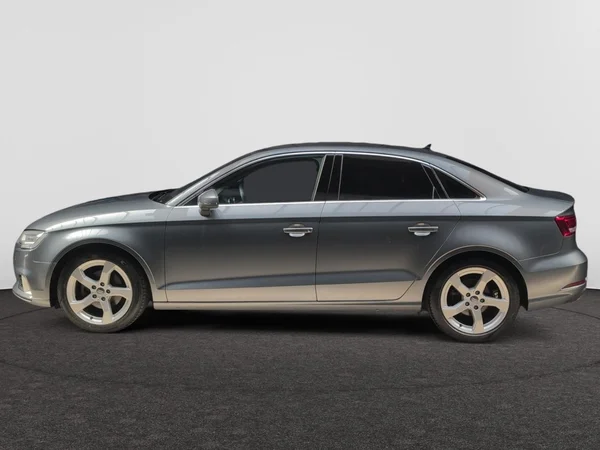 AUDI A3 Sedan (2018) — foto 12 van 24
