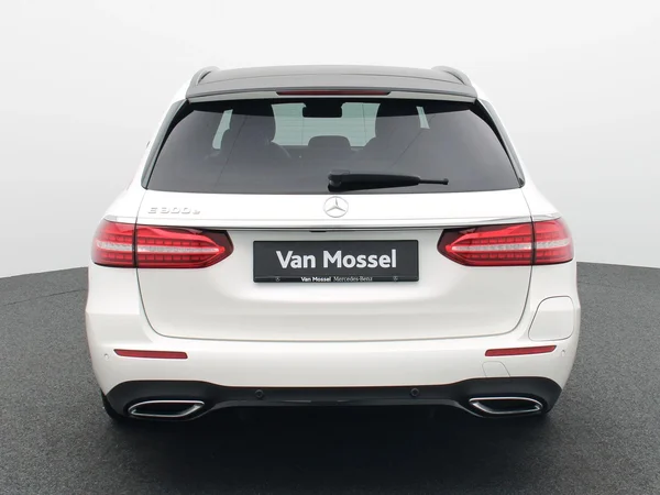 Mercedes-Benz E-Klasse (2022) — foto 25 van 29