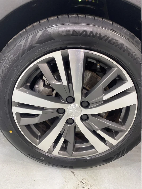 Peugeot 3008 PHEV (2023) — foto 32 van 54